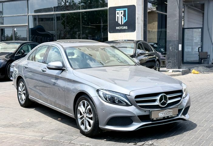 מודעת רכב מרצדס-בנץ C-class
