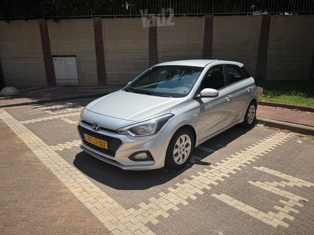 מודעת רכב יונדאי i20