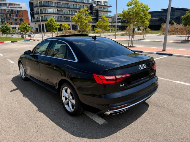 אאודי A4