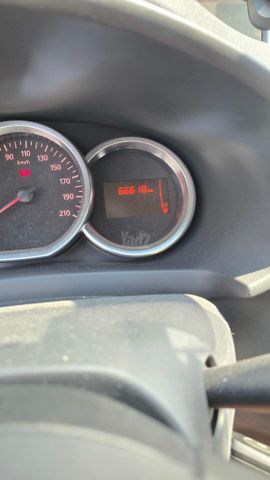 דאצ'יה סנדרו