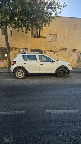 דאצ'יה סנדרו
