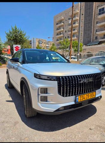 ג'אקו J7