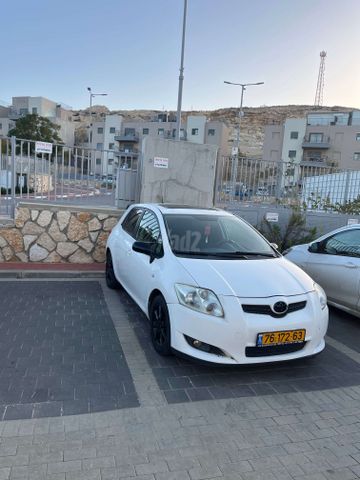 מודעת רכב טויוטה אוריס