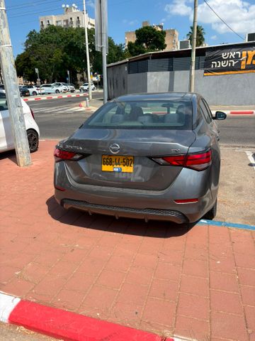 ניסאן סנטרה