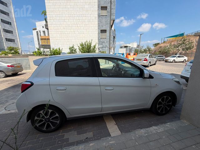 מיצובישי ספייס סטאר