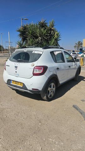 דאצ'יה סנדרו