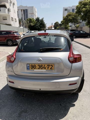 ניסאן ג'וק