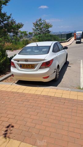 יונדאי אקסנט i25