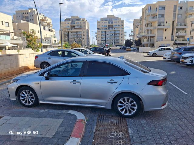טויוטה קורולה
