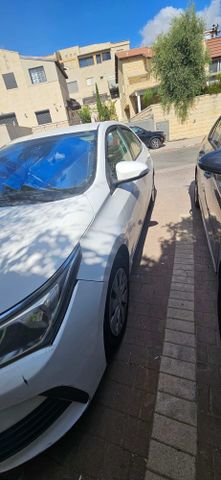 טויוטה קורולה