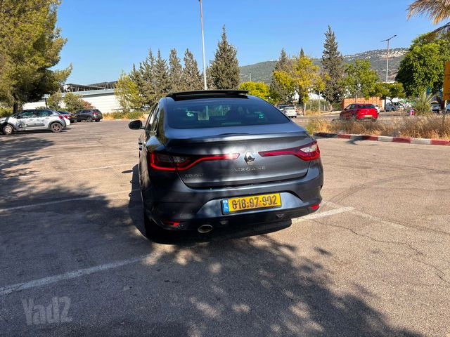 רנו מגאן