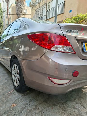 יונדאי אקסנט i25
