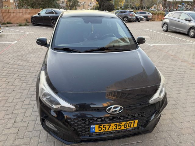 יונדאי i20