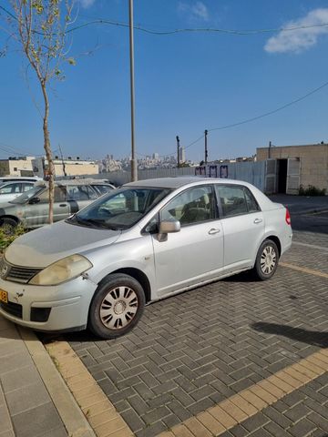 ניסאן טידה