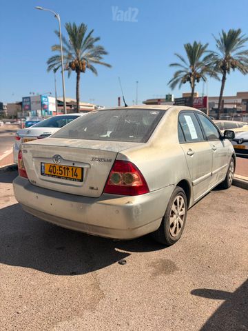 טויוטה קורולה