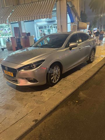 מאזדה 3
