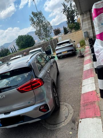 קיה נירו