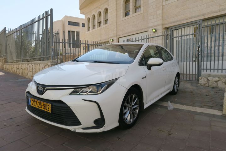 מודעת רכב טויוטה קורולה