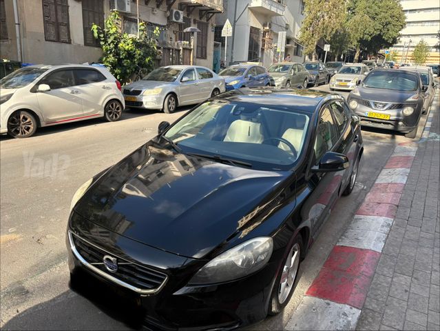 מודעת רכב וולוו V40