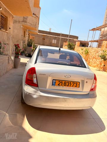 יונדאי אקסנט i25