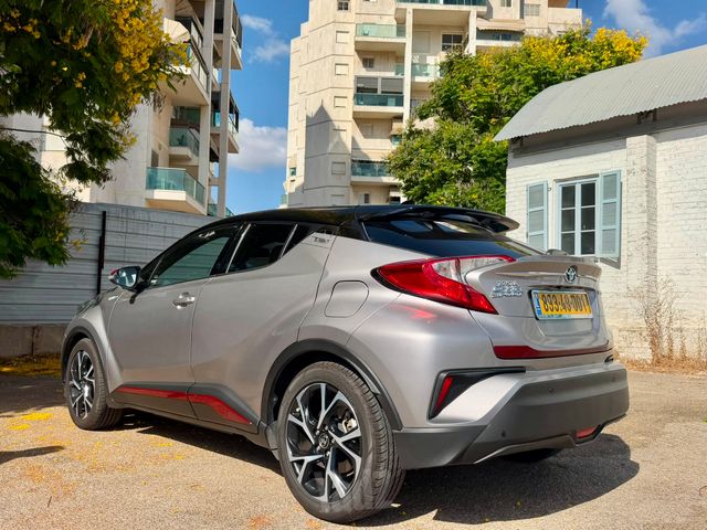 טויוטה C-HR