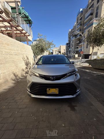 טויוטה סיינה