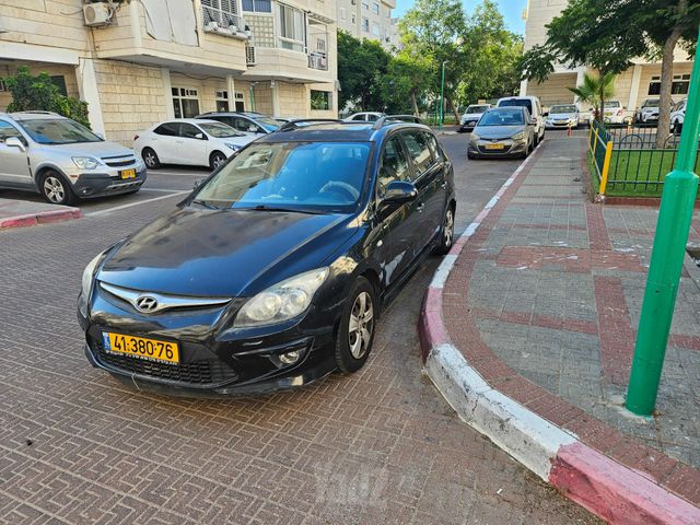 יונדאי i30