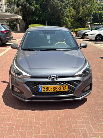 יונדאי i20