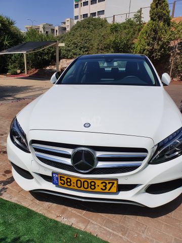 מודעת רכב מרצדס-בנץ C-class
