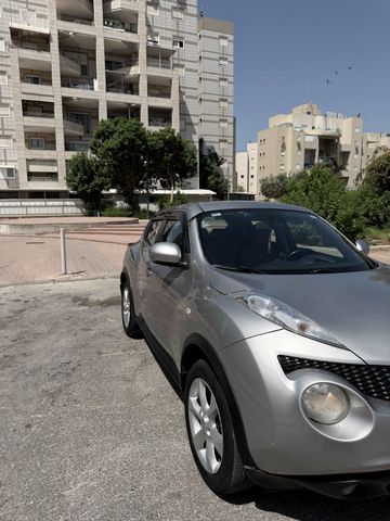 ניסאן ג'וק