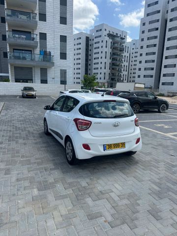 יונדאי i10