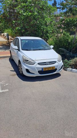 יונדאי אקסנט i25