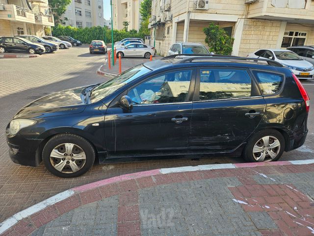 יונדאי i30