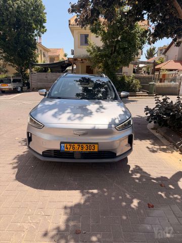 ג׳ילי Geometry C