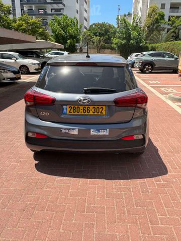 יונדאי i20