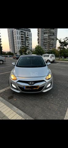 יונדאי i30