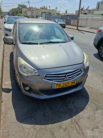 מודעת רכב מיצובישי אטראז'