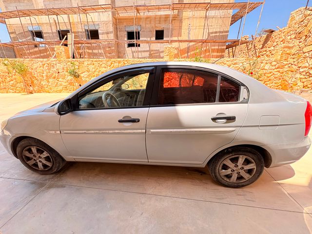 יונדאי אקסנט i25