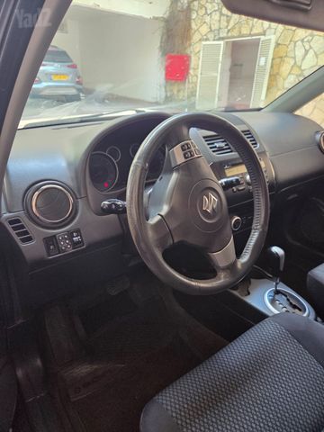 סוזוקי SX4