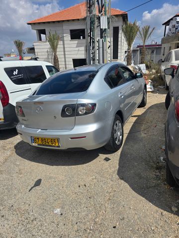 מאזדה 3