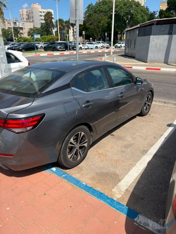 ניסאן סנטרה