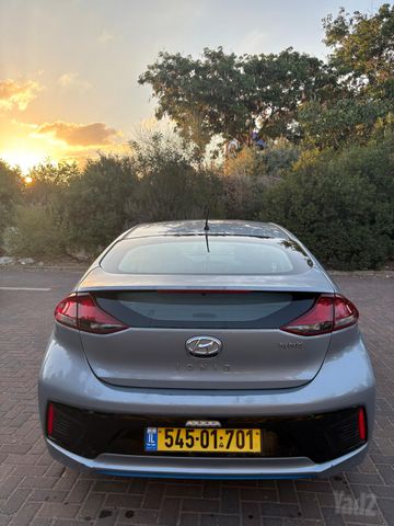 יונדאי איוניק