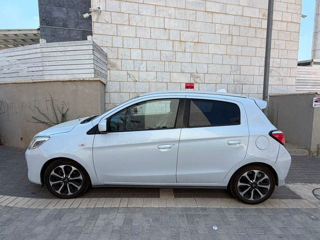 מיצובישי ספייס סטאר