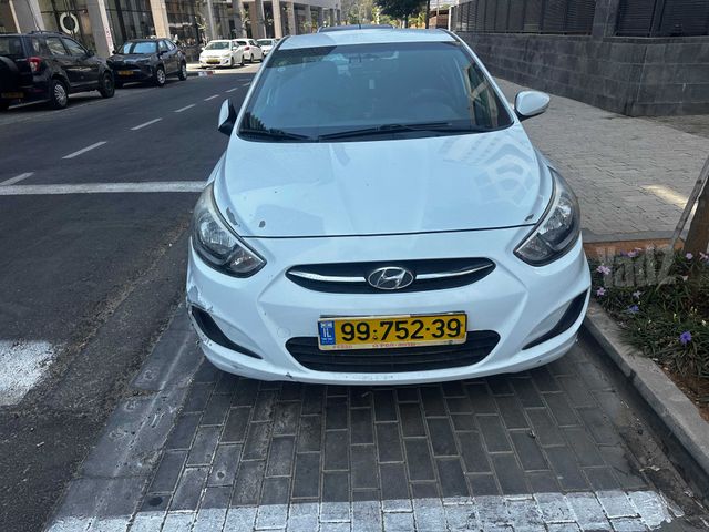יונדאי אקסנט i25