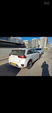 קיה נירו