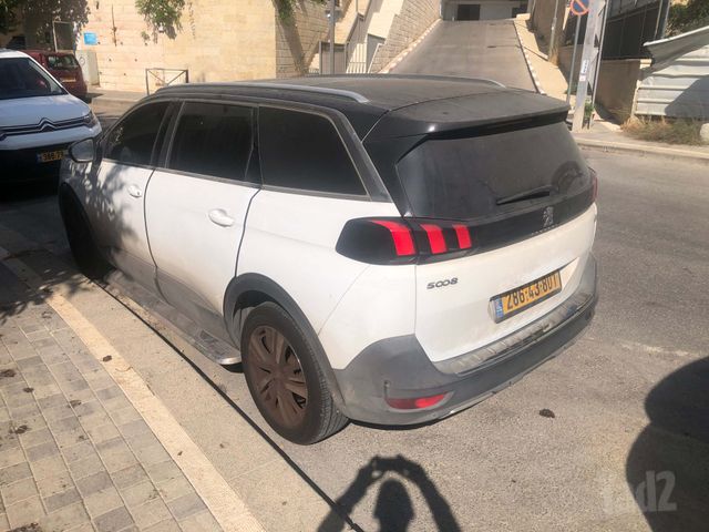 פיג'ו 5008