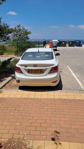 מודעת רכב יונדאי אקסנט i25