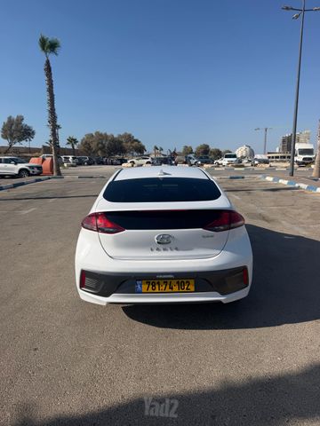 יונדאי איוניק