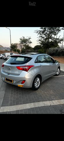 יונדאי i30
