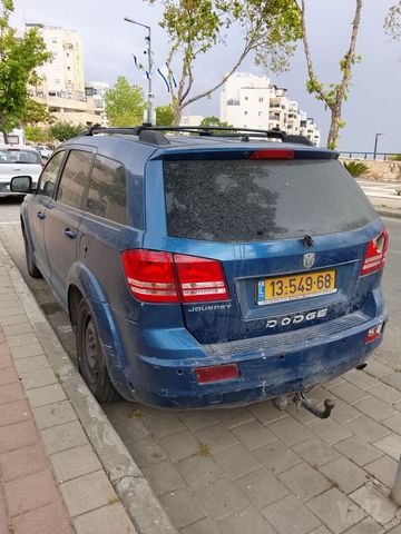 מודעת רכב דודג' ג'רני